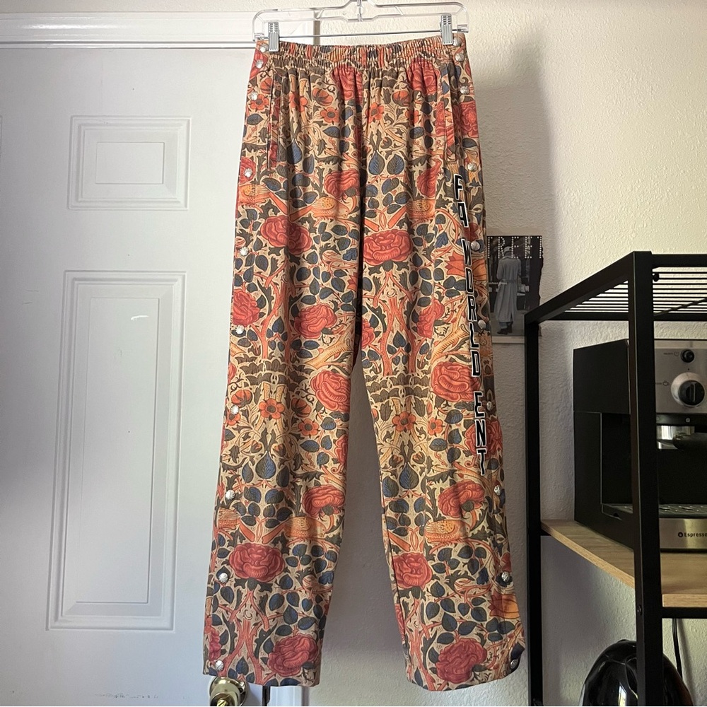 FA FUCKING AWESOME cream pink floral snap button up straight leg sweat pants
